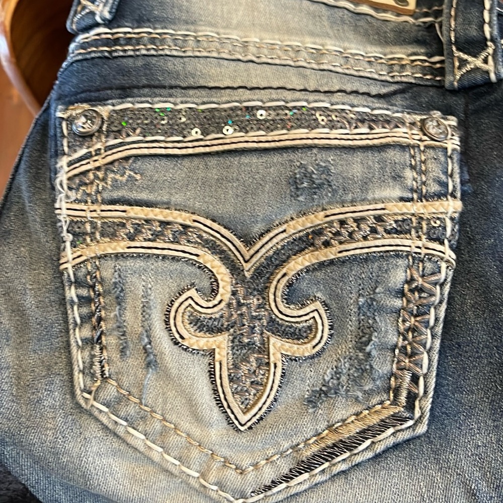 NWOT Stylish Denim Jeans with bling on the Pocket